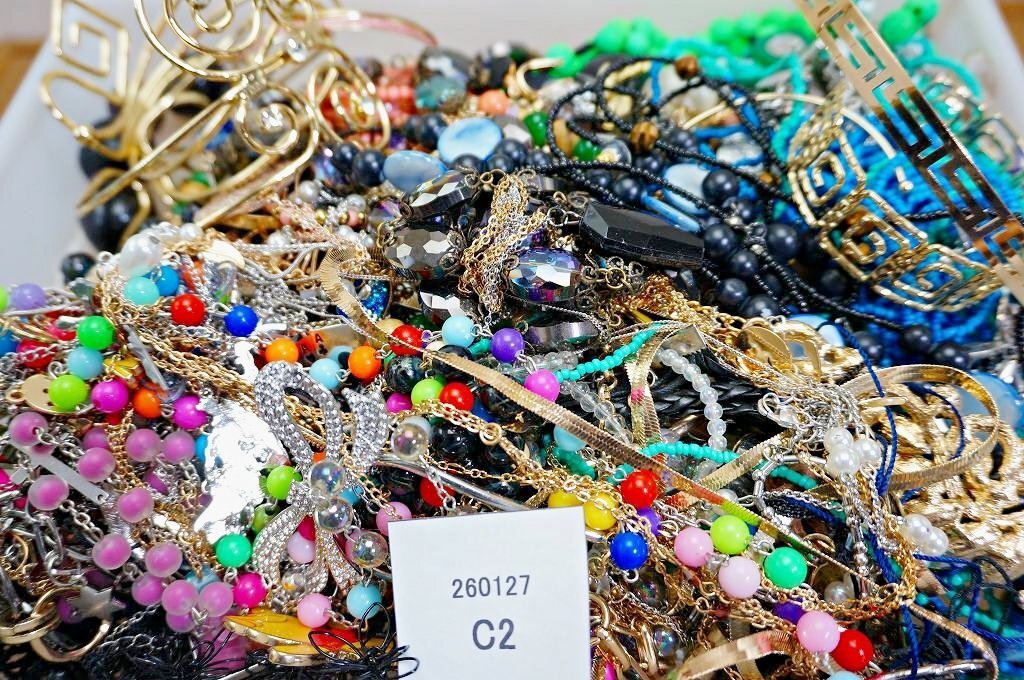 Yahoo!オークション -「イミテーション アクセサリー」の落札相場